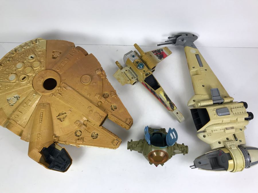 Set Of (4) Original Star Wars Toys - Well Played With And Missing Parts Set Of (4) Original Star Wars Toys - Well Played With And Missing Parts - 1978, 1979 And 1984 Kenner [Photo 20]