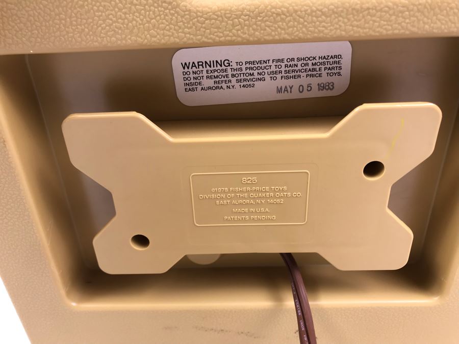 Working Fisher-Price Portable Record Player With Star Wars Record [Photo 6]