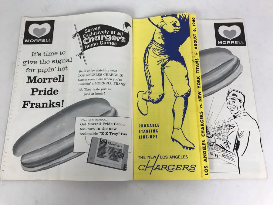 Vintage 1960 Los Angeles Chargers / New York Titans AFL Professional Football Program [Photo 16]