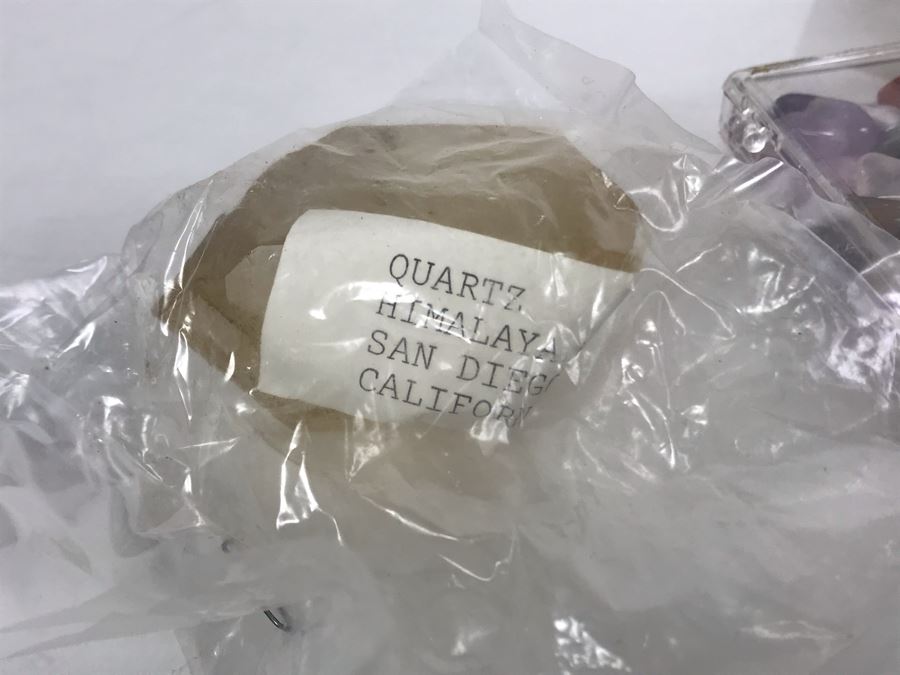 Huge Stone And Fossil Collection Including Tourmaline, Turquoise, Pirite, Trilobite, Petrified Wood, Gold Flakes - See Photos [Photo 32]