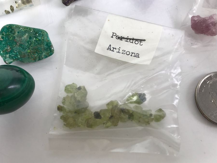 Huge Stone And Fossil Collection Including Tourmaline, Turquoise, Pirite, Trilobite, Petrified Wood, Gold Flakes - See Photos [Photo 17]