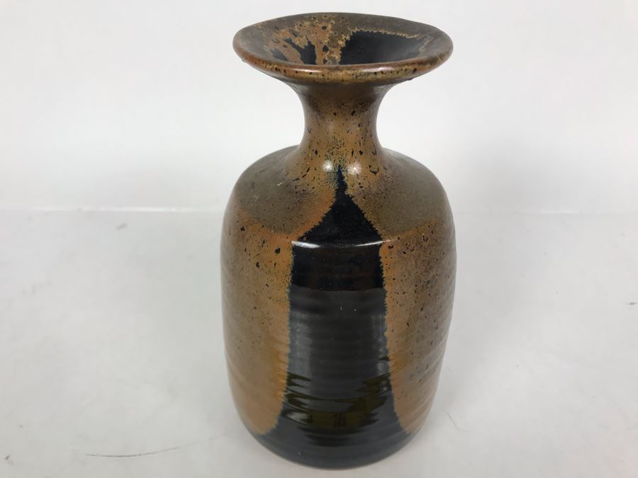 Signed Mid-Century Art Pottery Vase 7H [Photo 2]