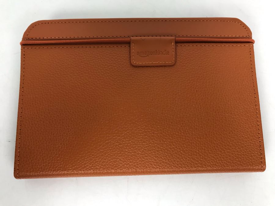 JUST ADDED - Kindle Model No D00901 With Case [Photo 3]