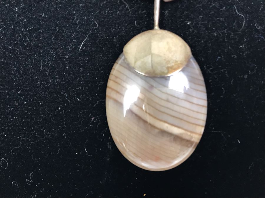 JUST ADDED - Polished Stone And Sterling Silver Pendant [Photo 4]