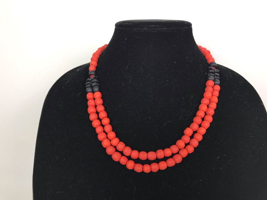 JUST ADDED - Red And Black Necklace [Photo 2]