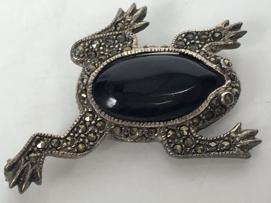JUST ADDED - Vintage Sterling Silver Frog Pendant With Marcasites And Black Onyx Stone 10g [Photo 3]