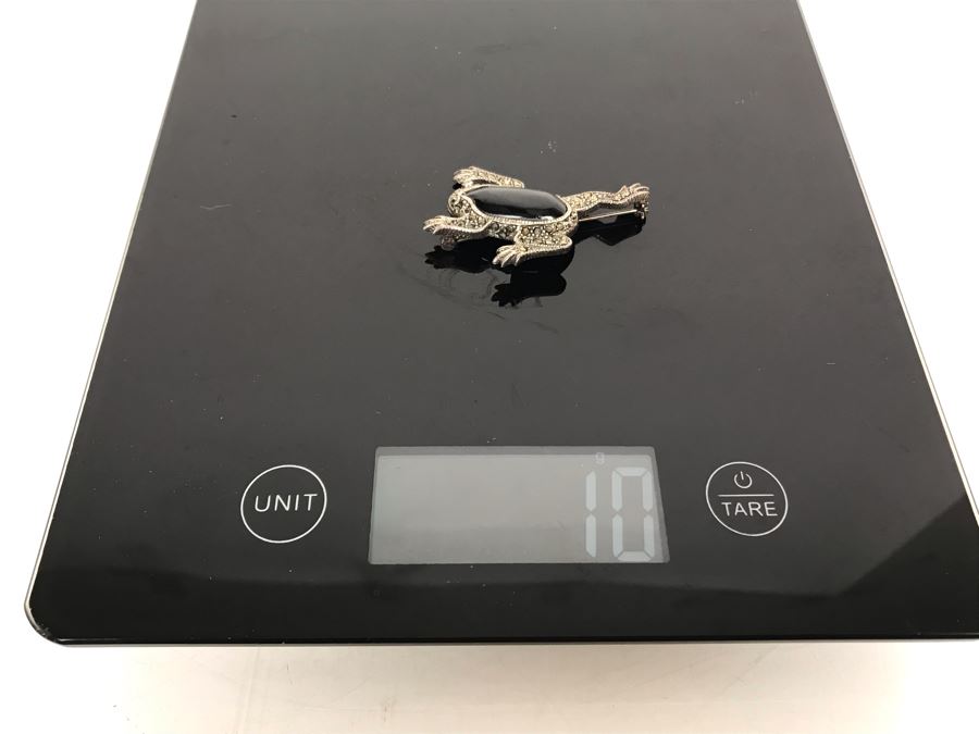 JUST ADDED - Vintage Sterling Silver Frog Pendant With Marcasites And Black Onyx Stone 10g [Photo 8]