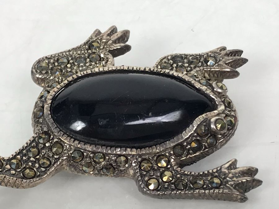 JUST ADDED - Vintage Sterling Silver Frog Pendant With Marcasites And Black Onyx Stone 10g [Photo 5]