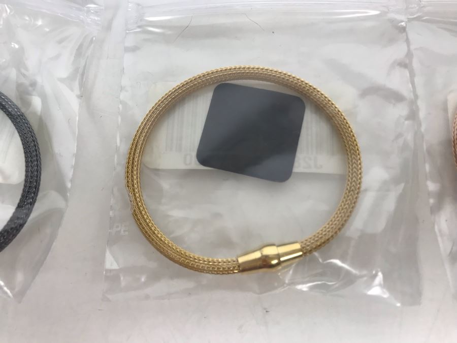 JUST ADDED - Collection Of (8) New Sterling Silver Milor Italy Braided Bracelets 46g [Photo 3]