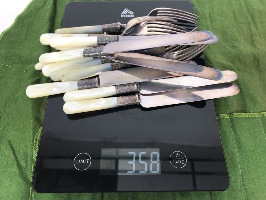 JUST ADDED - (6) Sterling Silver Forks With Mother Of Pearl Handles And (6) Sterling Silver Knives With Mother Of Pearl Handles 358g [Photo 11]