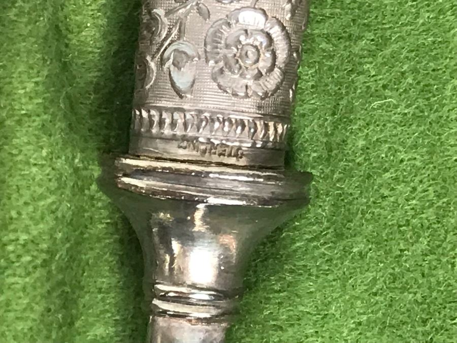 JUST ADDED - (6) Sterling Silver Forks With Mother Of Pearl Handles And (6) Sterling Silver Knives With Mother Of Pearl Handles 358g [Photo 9]