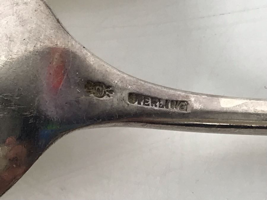 JUST ADDED - (4) Large Sterling Silver Serving Spoons And (1) Large Sterling Silver Fork 249g [Photo 13]