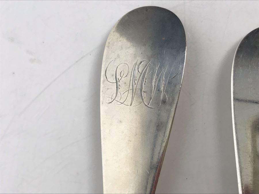 JUST ADDED - (4) Large Sterling Silver Serving Spoons And (1) Large Sterling Silver Fork 249g [Photo 17]