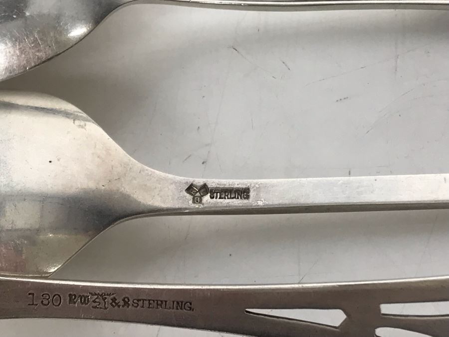 JUST ADDED - (9) Sterling Silver Mainly English Flatware Spoons And Fork With Vintage Teaspoons Storage Cloth 130g - See Photos [Photo 17]