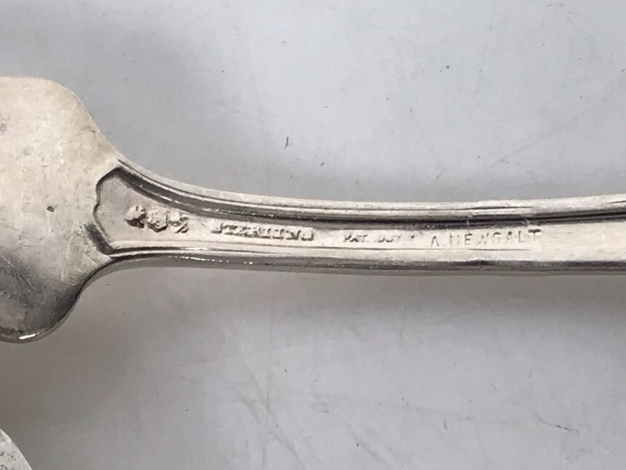 JUST ADDED - (9) Sterling Silver Mainly English Flatware Spoons And Fork With Vintage Teaspoons Storage Cloth 130g - See Photos [Photo 19]