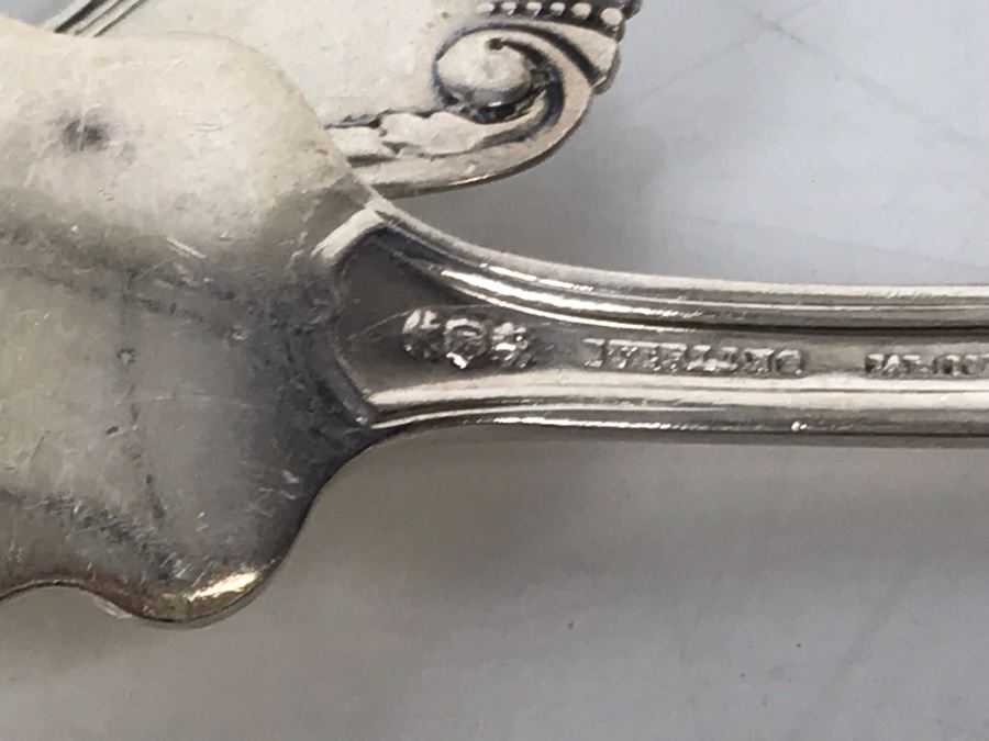 JUST ADDED - (9) Sterling Silver Mainly English Flatware Spoons And Fork With Vintage Teaspoons Storage Cloth 130g - See Photos [Photo 21]