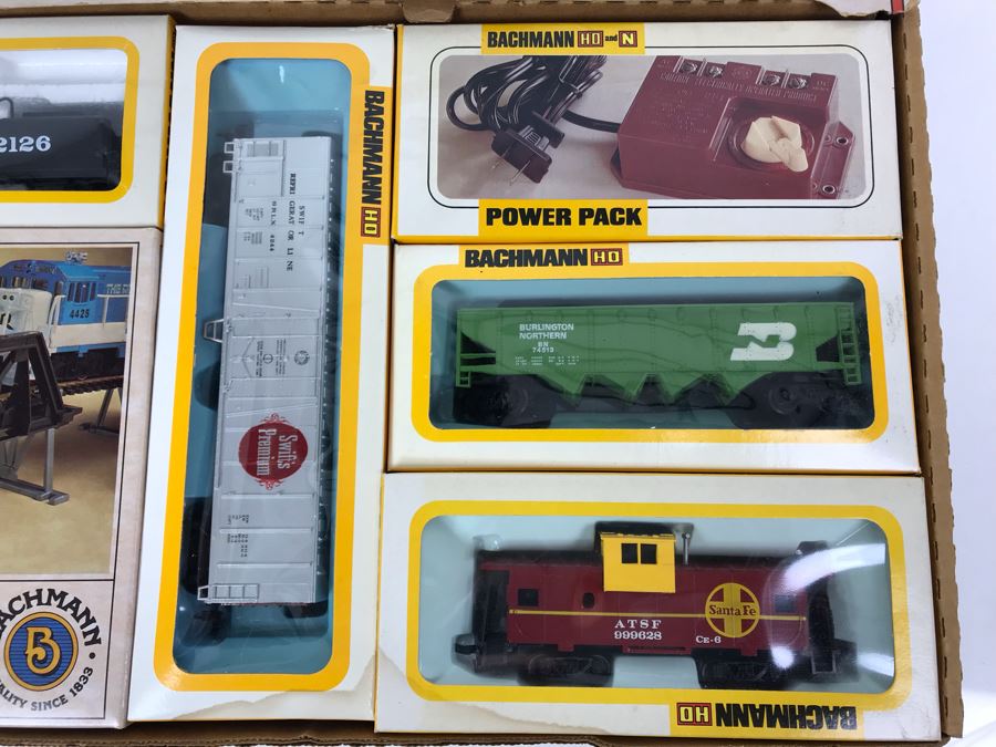 JUST ADDED - Bachmann 17 Piece Bridge & Trestle Train Set - Appears Never Used [Photo 6]