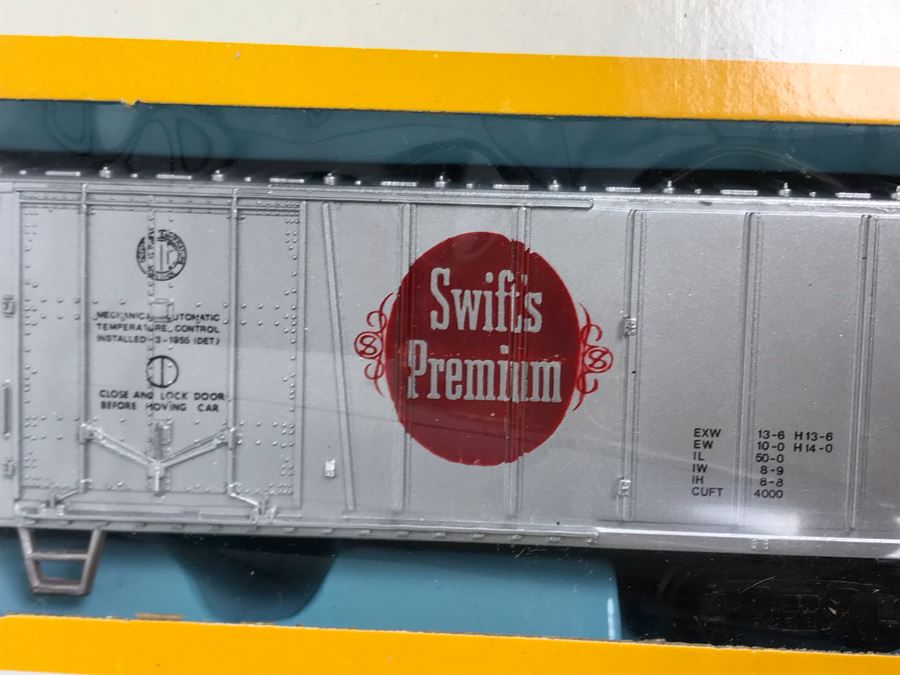 JUST ADDED - Bachmann 17 Piece Bridge & Trestle Train Set - Appears Never Used [Photo 14]