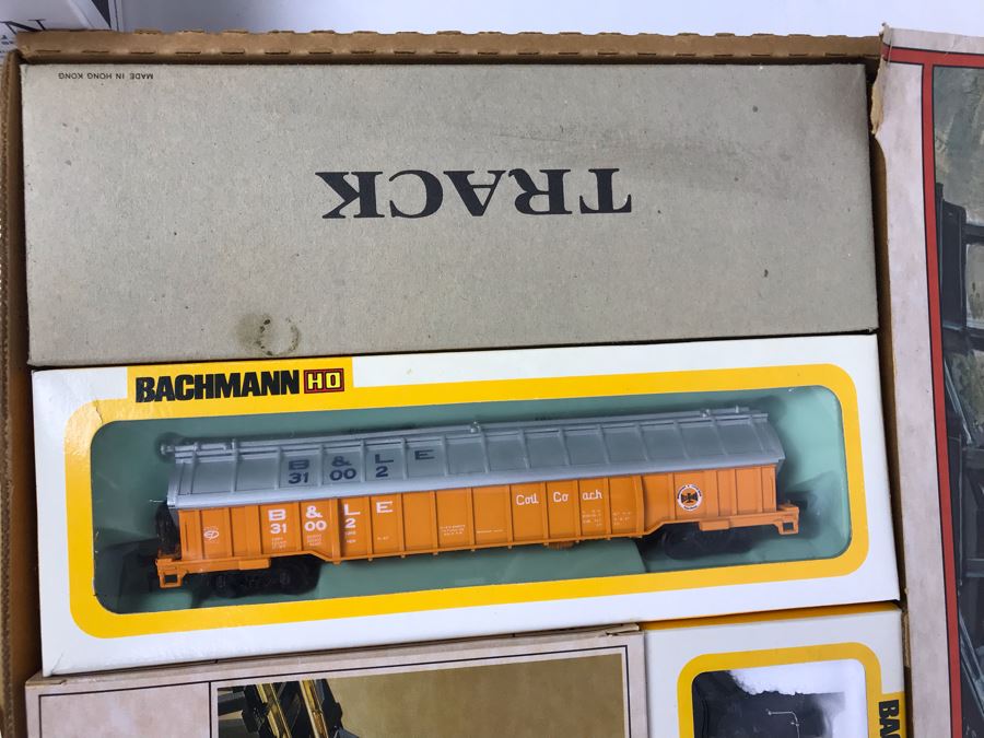 JUST ADDED - Bachmann 17 Piece Bridge & Trestle Train Set - Appears Never Used [Photo 4]