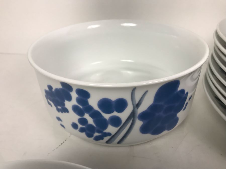 JUST ADDED - Richard Ginori Italian China Set - Apx 25 Pieces [Photo 9]