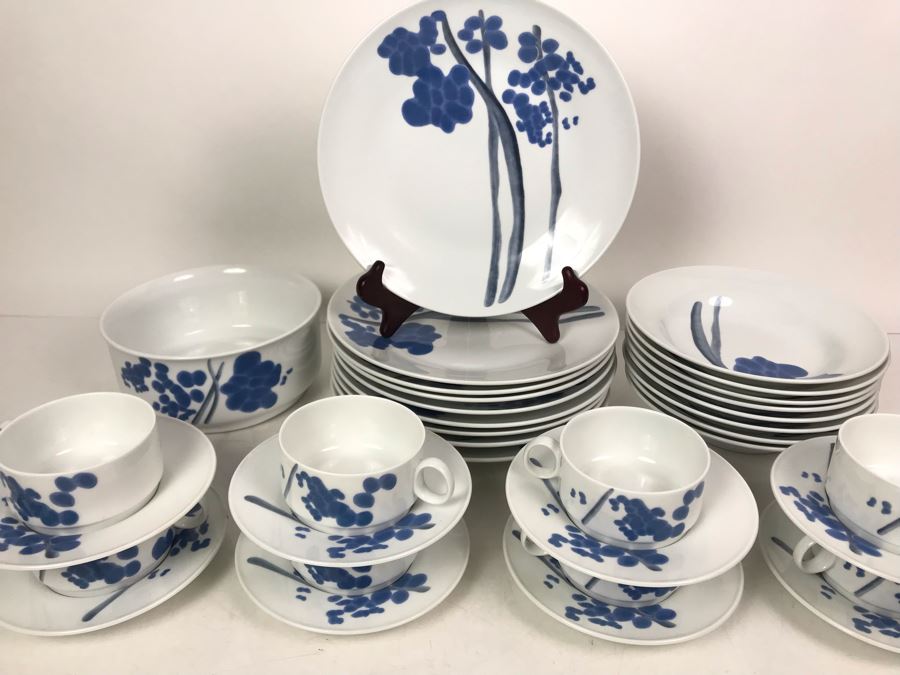 JUST ADDED - Richard Ginori Italian China Set - Apx 25 Pieces [Photo 5]