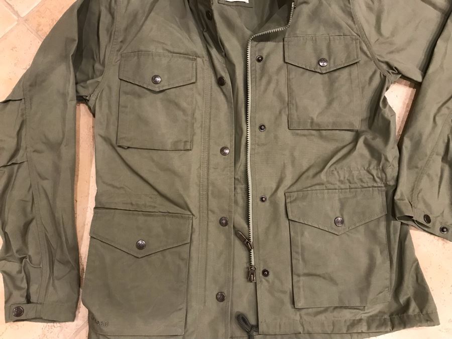 JUST ADDED - Swedish Fjall Raven Women's Outdoor Jacket Size S [Photo 5]