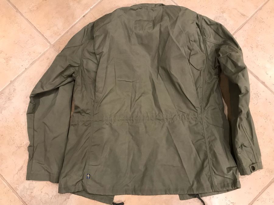 JUST ADDED - Swedish Fjall Raven Women's Outdoor Jacket Size S [Photo 6]