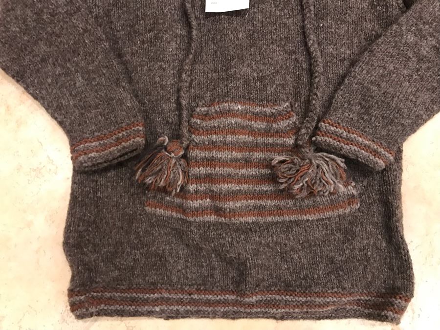 JUST ADDED - Pachamama Hooded Sweater Size M [Photo 2]