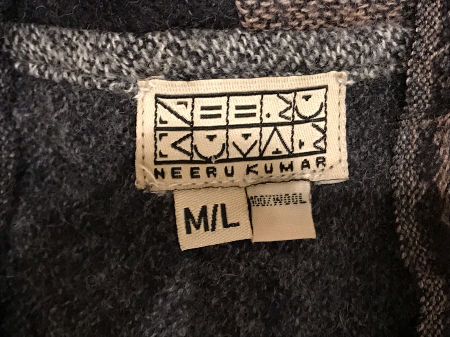 JUST ADDED - Neeru Kumar Wool Jacket Size M/L [Photo 3]