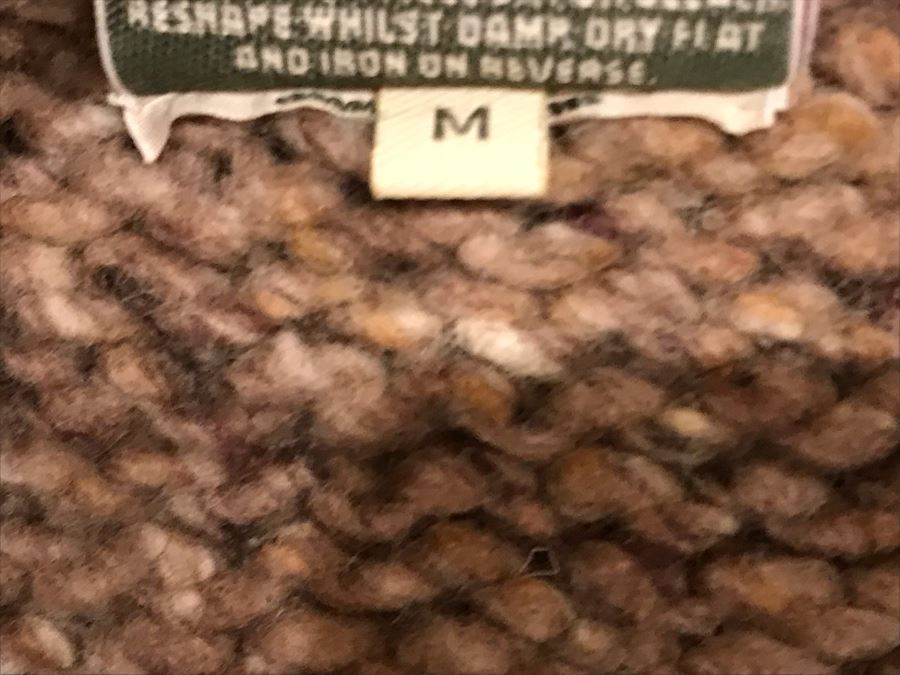 JUST ADDED - Carraig Donn Handknit Ireland Wool Sweater Size M [Photo 4]