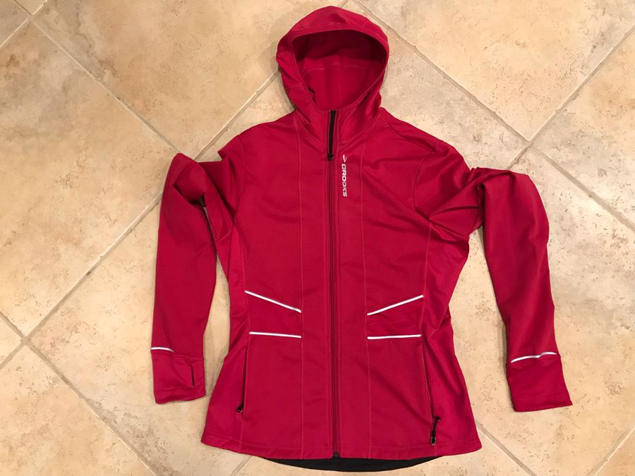 JUST ADDED - Brooks For Women Hooded Jacket Size L [Photo 1]