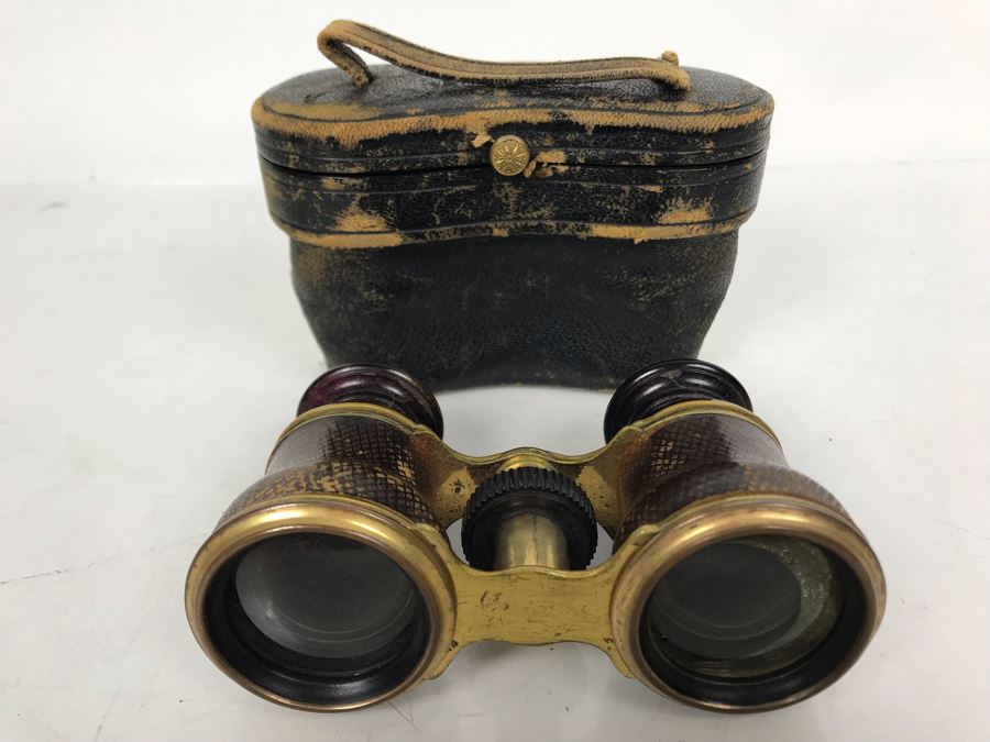 Vintage Theater Opera Glasses With Case [Photo 2]
