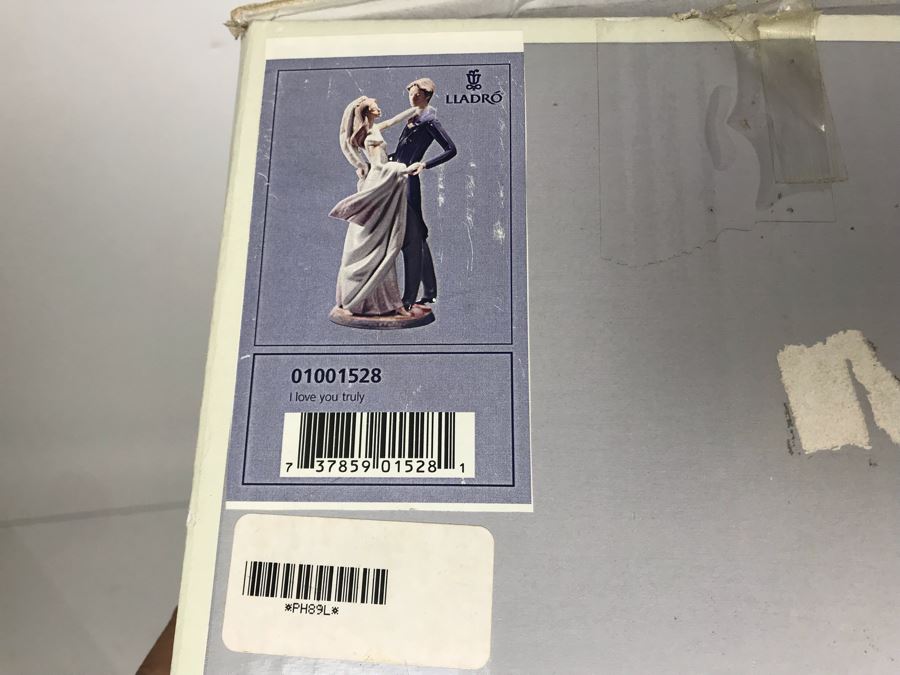 Large 14.75'H Lladro Figurine 'I Love You Truly' With Box Purchased From Pawn Stars Las Vegas Store In 2004 Before TV Show [Photo 13]