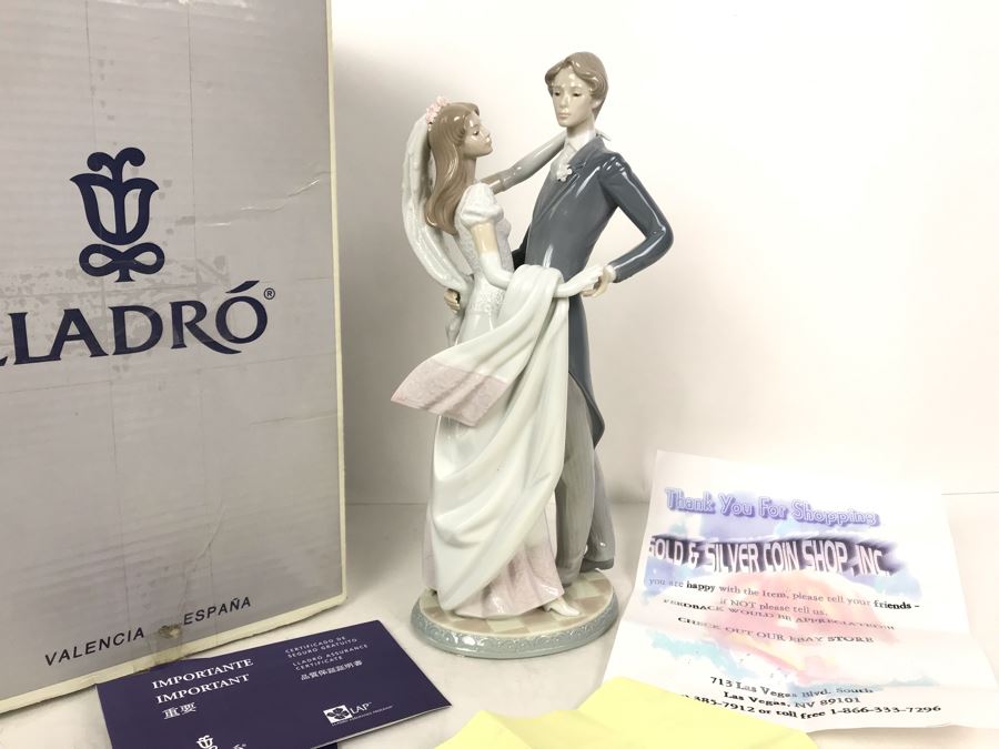 Large 14.75'H Lladro Figurine 'I Love You Truly' With Box Purchased From Pawn Stars Las Vegas Store In 2004 Before TV Show [Photo 2]