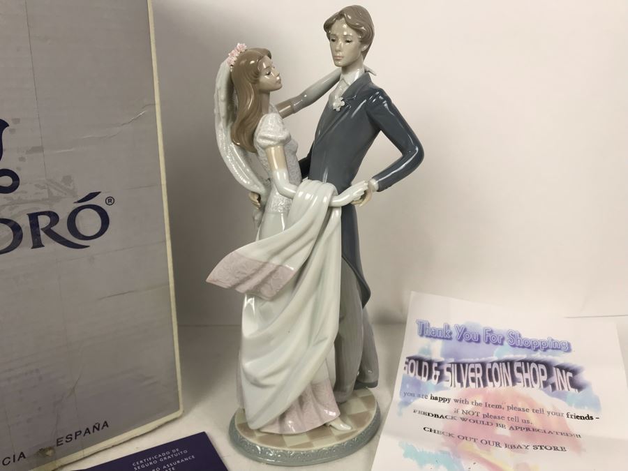 Large 14.75'H Lladro Figurine 'I Love You Truly' With Box Purchased From Pawn Stars Las Vegas Store In 2004 Before TV Show [Photo 4]