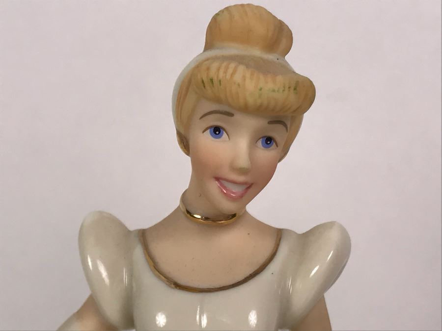 Disney Showcase Collection Cinderella Lenox Figurine 75h