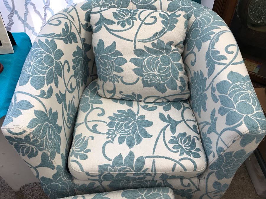 Pair Of Modern Armchairs With Matching Ottomans [Photo 5]