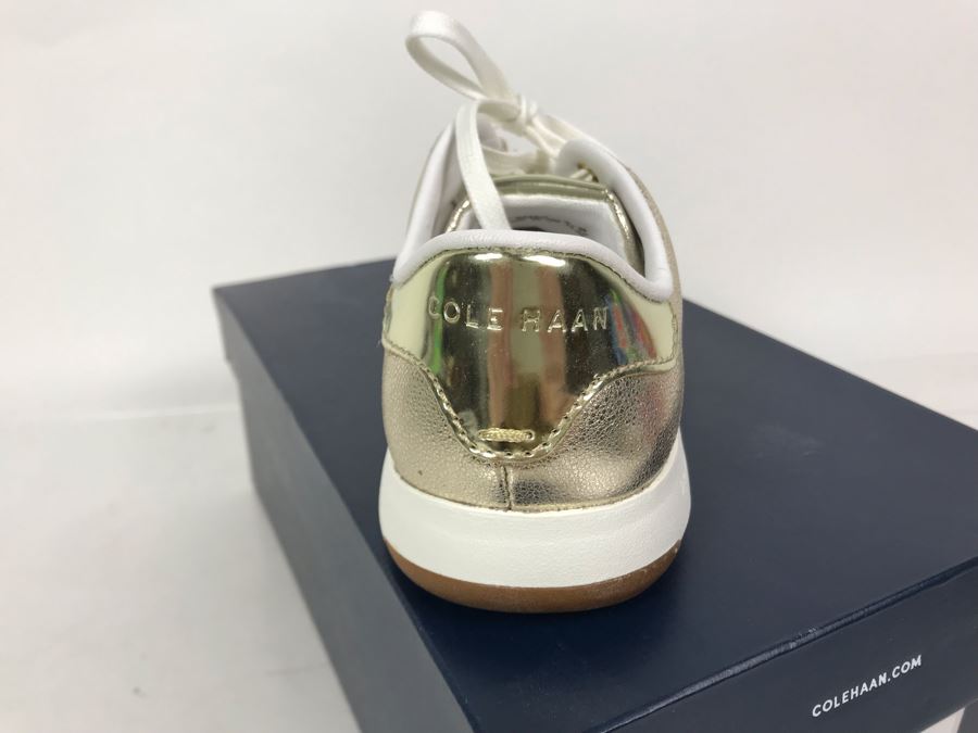 New Pair Of Cole Haan Womens Size 8 Grandpro Tennis Shoe Platino Glitter [Photo 3]