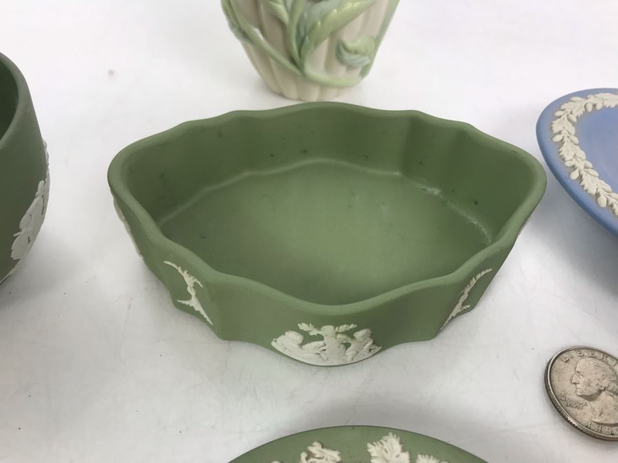 4-Piece Wedgwood England Collection And Lenox Rose Vase [Photo 4]