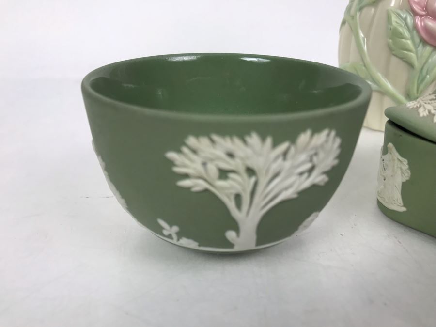 4-Piece Wedgwood England Collection And Lenox Rose Vase [Photo 7]