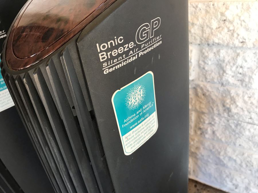 (3) Sharper Image Ionic Breeze Electrostatic Air Cleaners And (1) Bionaire Heater BCH9212 [Photo 6]