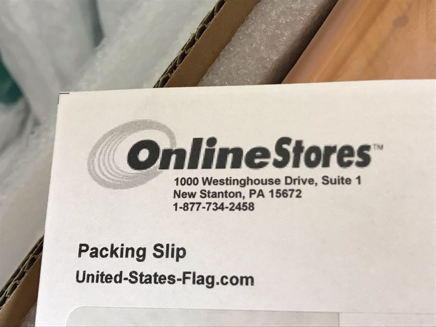 New In Box Officers Flag Oak Display Case With Pedestal For 5ft X 9.5ft Flag [Photo 4]