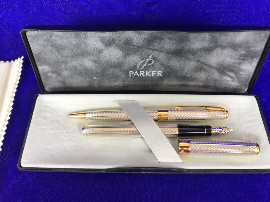 Parker Sonnet France Sterling Silver Pen Set With 18K Gold Tip Fountain Pen And Ball Pen