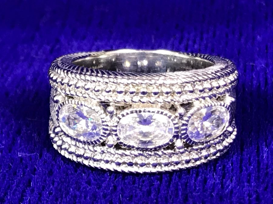 Judith Ripka Sterling Silver CZ Ring Size 5 11.7g [Photo 1]