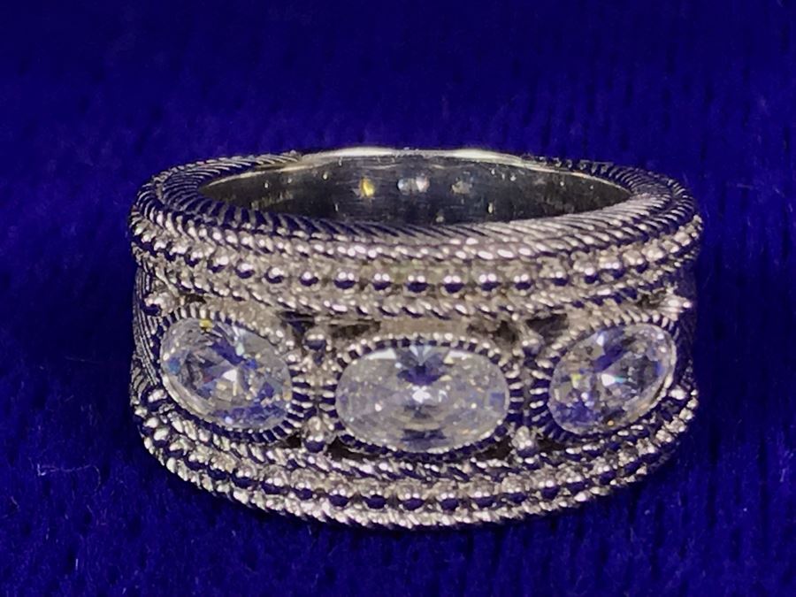 Judith Ripka Sterling Silver CZ Ring Size 5 11.7g [Photo 3]