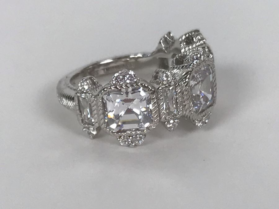 Judith Ripka Sterling Silver CZ Ring Size 5.5 6.4g [Photo 12]