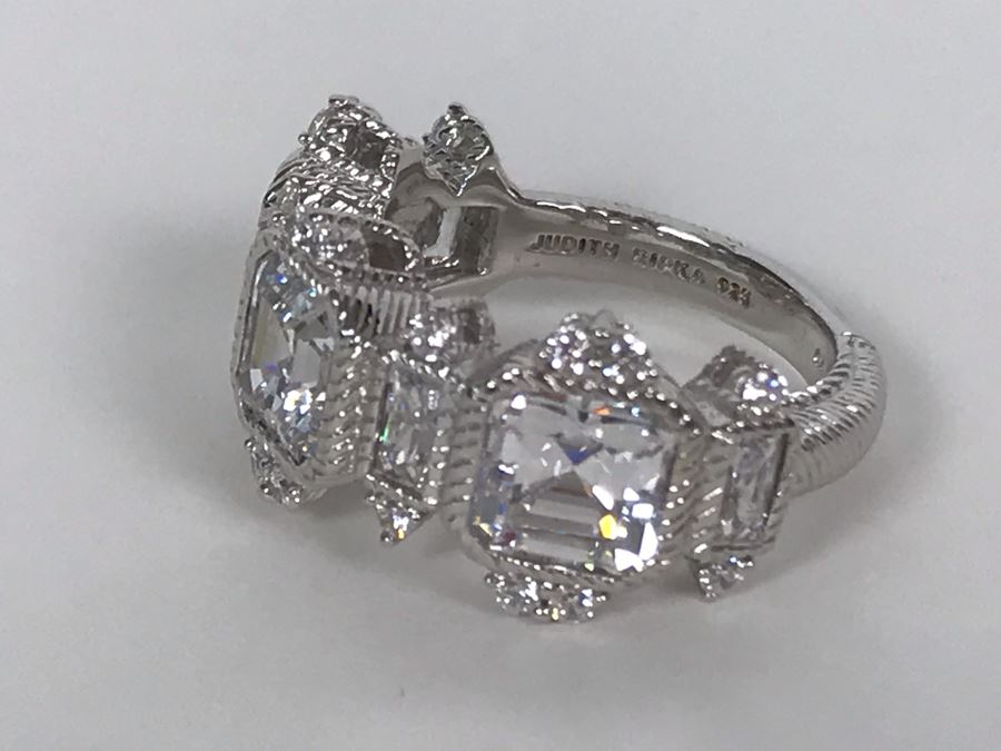 Judith Ripka Sterling Silver CZ Ring Size 5.5 6.4g [Photo 9]