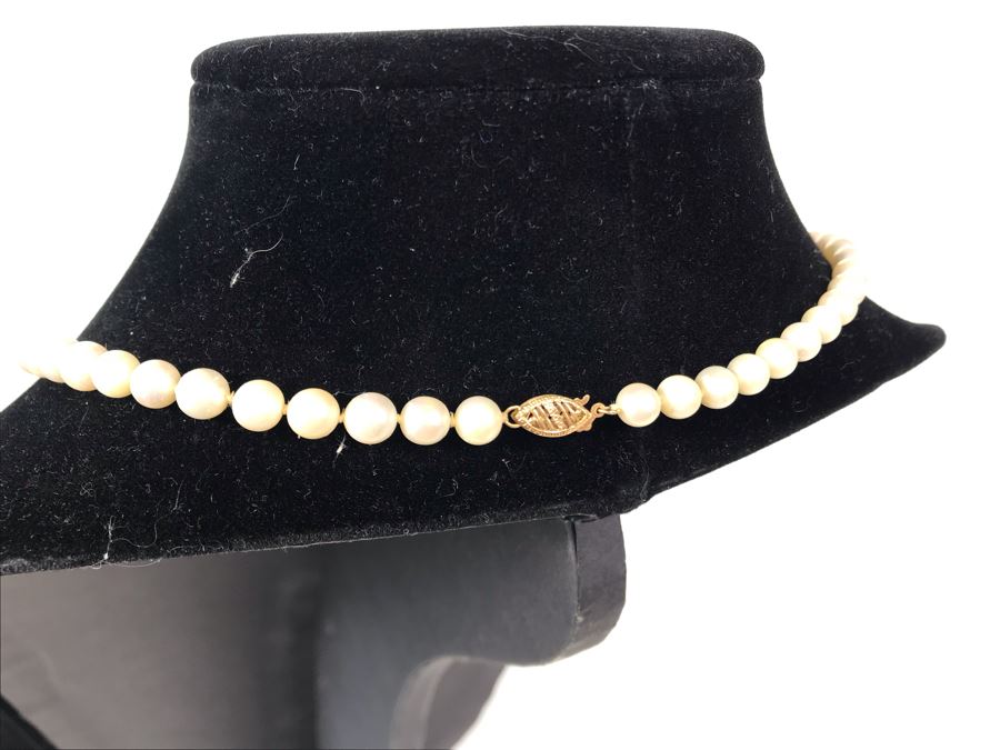 Pearl Necklace With 14K Gold Clasp 17'L [Photo 5]