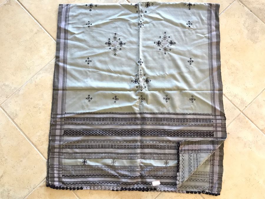 New Handmade Ethnic Throw Blanket 36W X 80L [Photo 1]