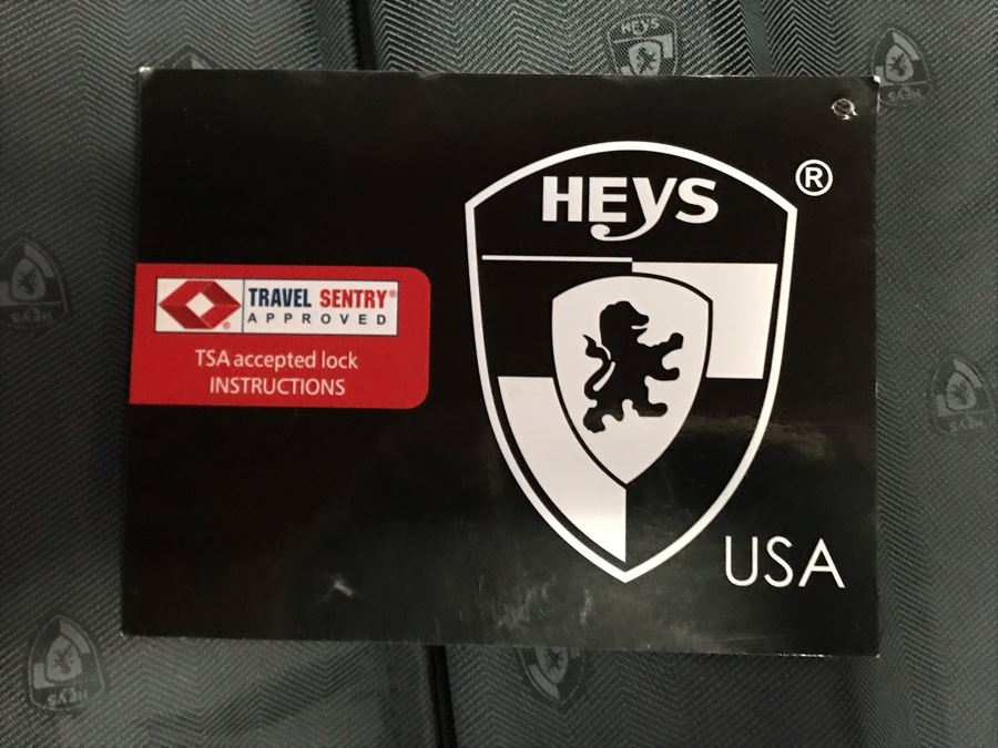 3-Piece Like New Heys Travel Luggage Animal Print [Photo 12]